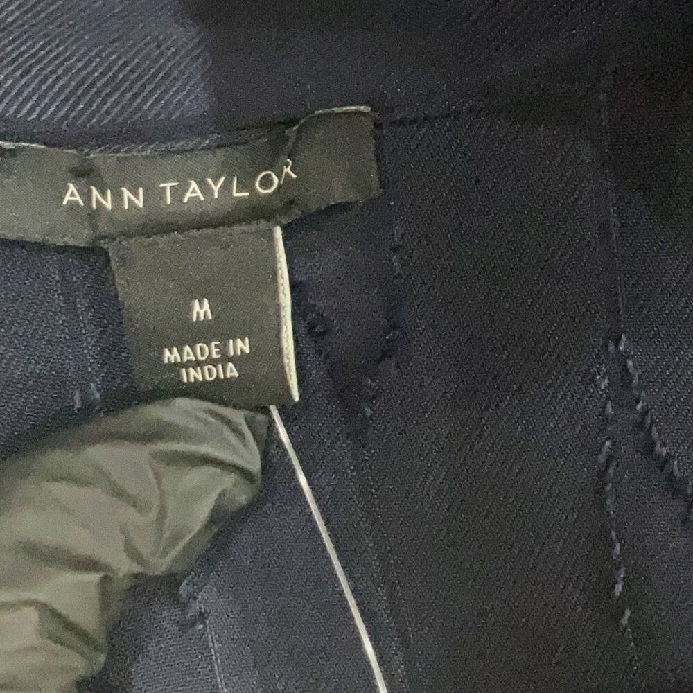 NWT Ann Taylor Size M long sleeve blouse - Picture 7 of 7